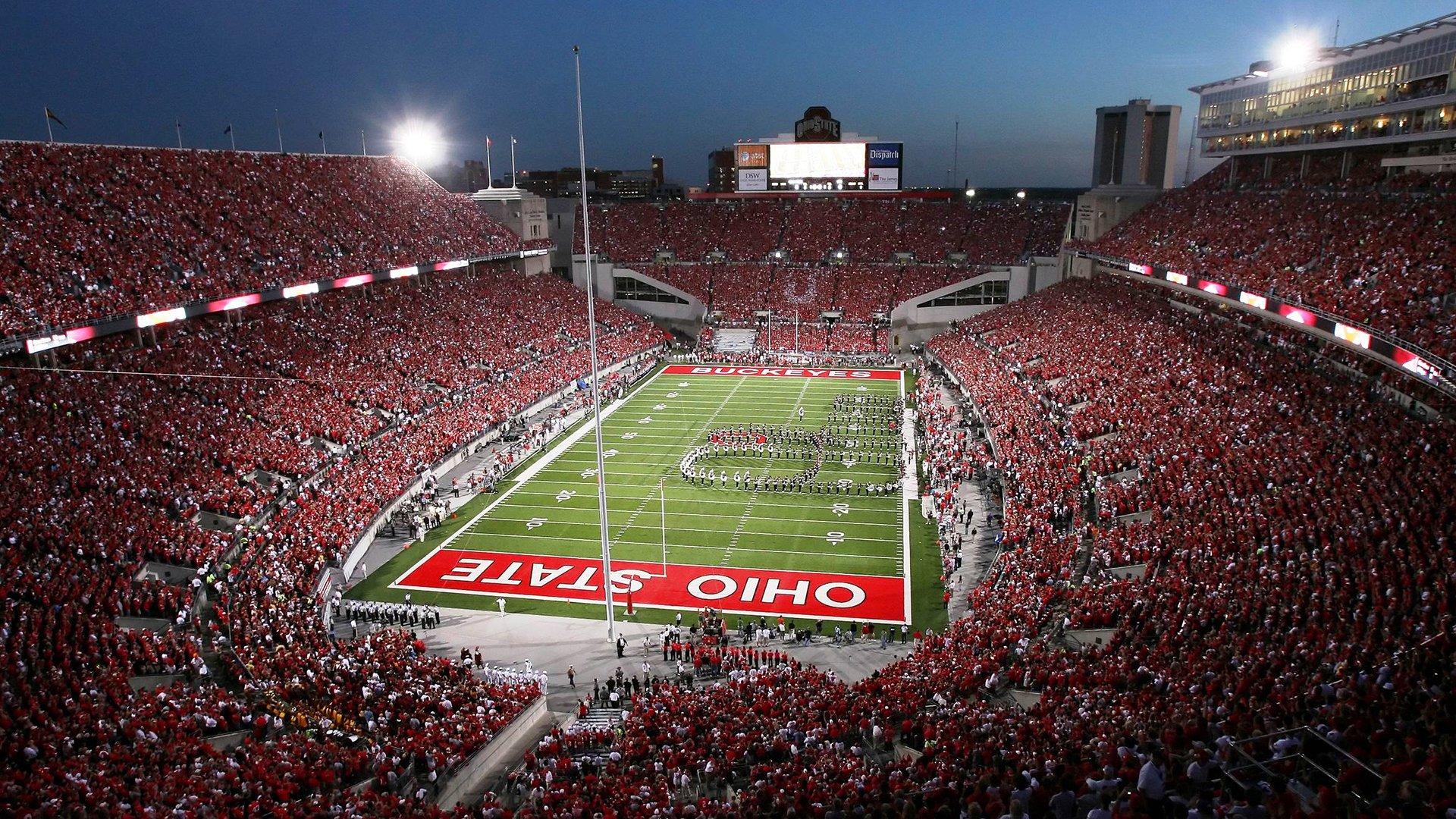 绿茵场不容玷污!俱乐部严正声明,坚决抵制球迷侮辱谩骂行为